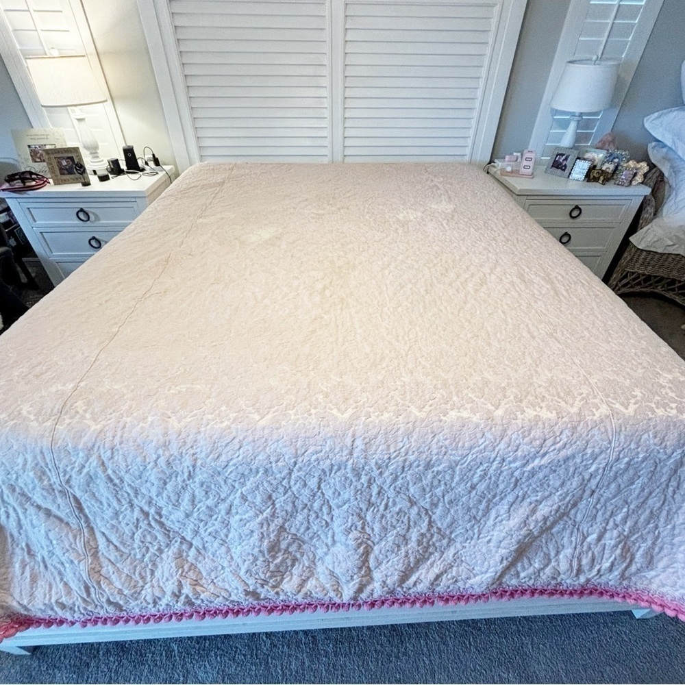 VTG HOLLYWOOD REGENCY Style Pink Satin Jacquard Bedspread Atomic MCM 92” X 96”